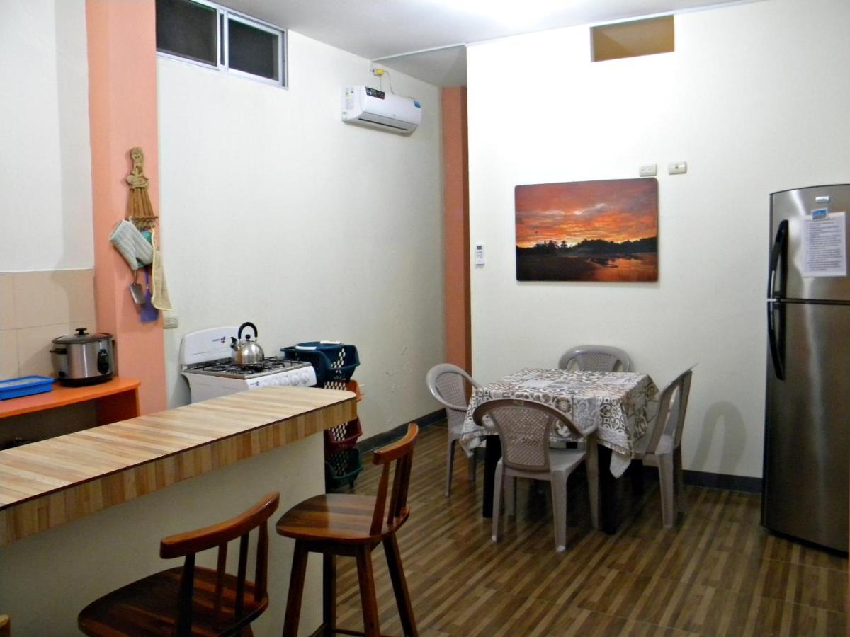 Casa Blanca Puerto Lopez Apartment Exterior photo